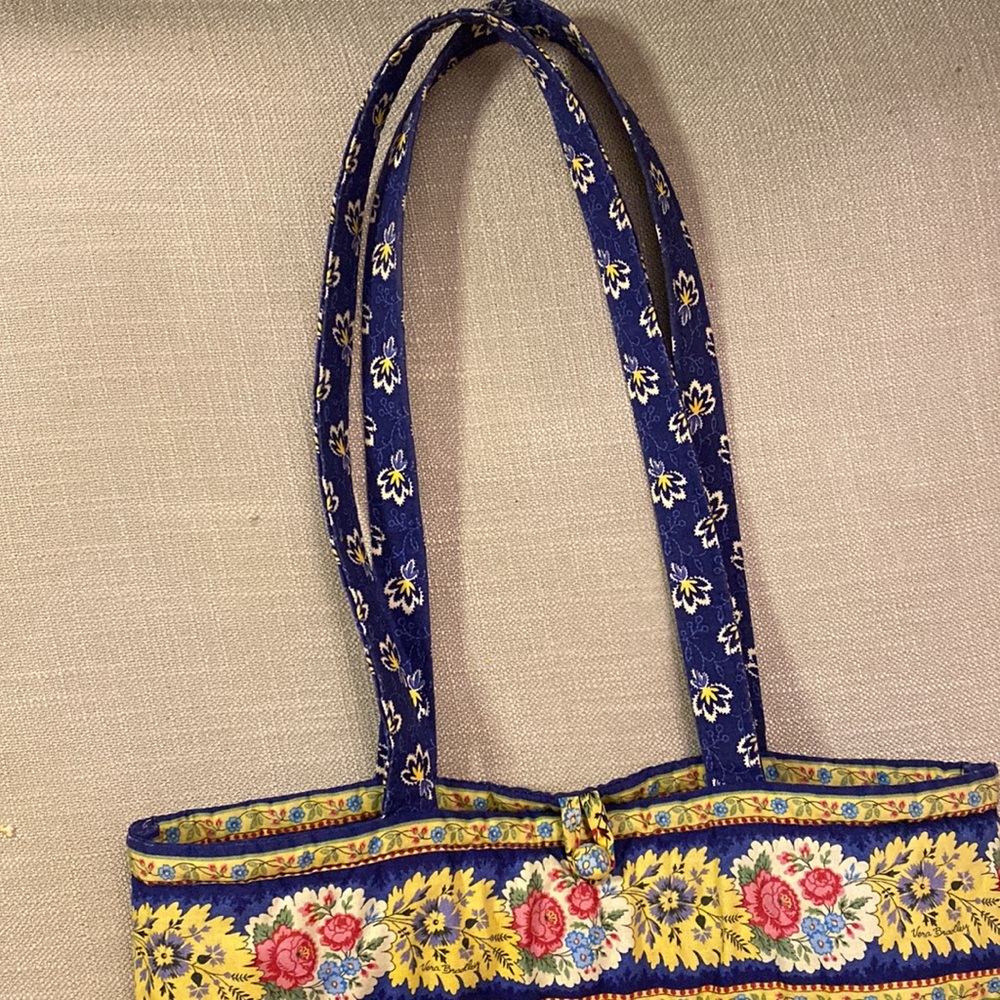 Vera Bradley quilted tote bag - Picture 3 of 6